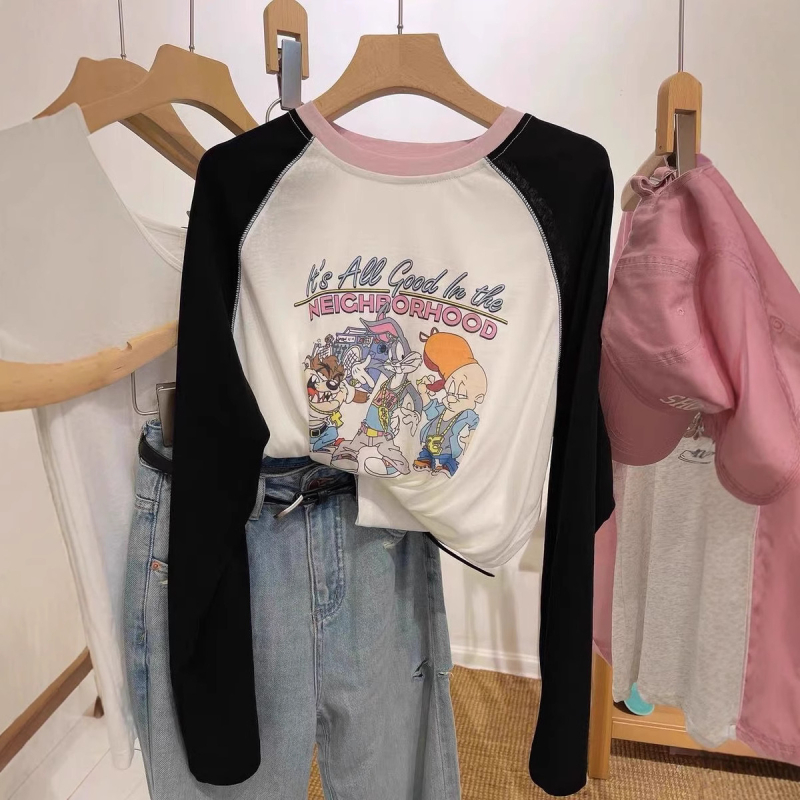 Ženski pamukasti T-shirt s raglan rukavima, okrugli izrez, pull-over stil, anime uzorak