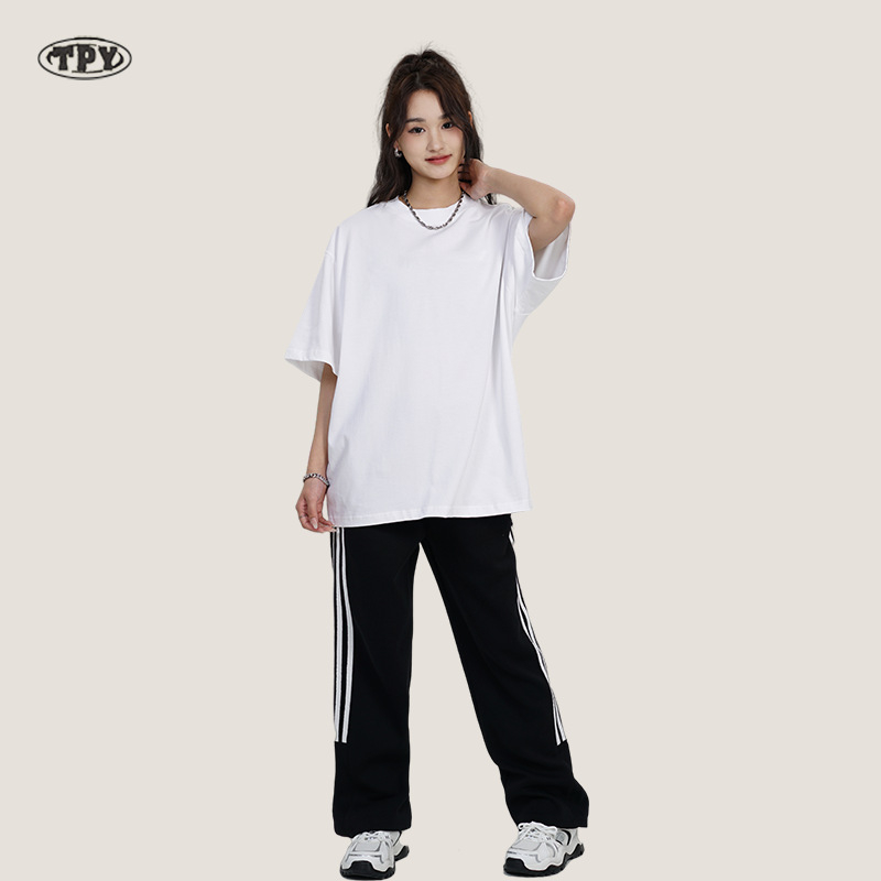 Majica od pamuka, slobodan kroj, okrugli vrat, kratki rukavi, svakodnevni stil