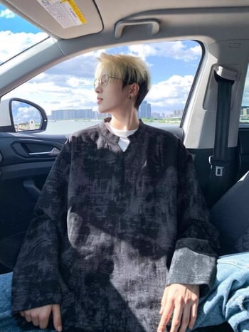 Labava majica s Tie-Dye Corduroy, V-izrez, dugih rukava