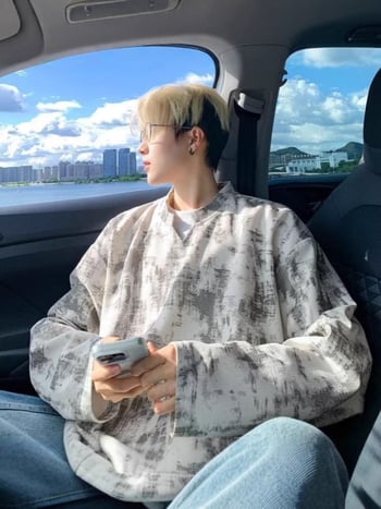 Labava majica s Tie-Dye Corduroy, V-izrez, dugih rukava