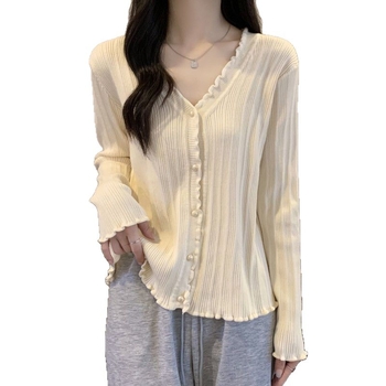 Poliészter V-nyakú hosszú ujjú póló, laza szabású, rövid fazon