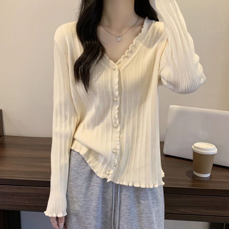 Poliészter V-nyakú hosszú ujjú póló, laza szabású, rövid fazon