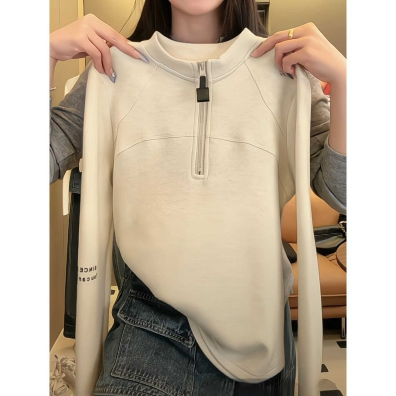 Γυναικεία T-shirt με κουκούλα σε κορεατικό στυλ, χαλαρή γραμμή (πολυεστέρας 90–95%, ένα χρώμα, μακριά μανίκια, πάνελ ραφές, ημι-φερμουάρ)