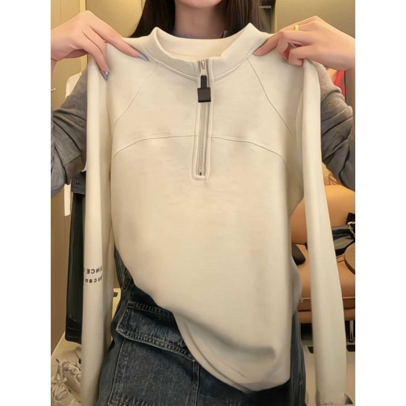 Γυναικεία T-shirt με κουκούλα σε κορεατικό στυλ, χαλαρή γραμμή (πολυεστέρας 90–95%, ένα χρώμα, μακριά μανίκια, πάνελ ραφές, ημι-φερμουάρ)