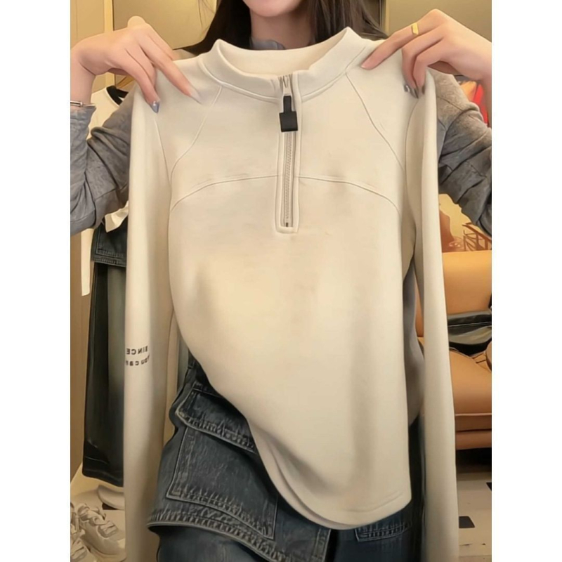 Γυναικεία T-shirt με κουκούλα σε κορεατικό στυλ, χαλαρή γραμμή (πολυεστέρας 90–95%, ένα χρώμα, μακριά μανίκια, πάνελ ραφές, ημι-φερμουάρ)