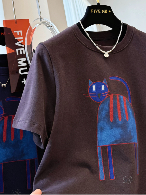 Majica T‑shirt s tiskom mačkice iz crtića, kratki rukavi, okrugli izrez, labav kroj
