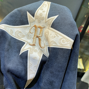 Muška T majica s okruglim izrezom, kratkim rukavima, labavim krojem, vezeni dizajn