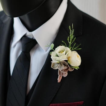 Miško stiliaus vestuvinis corsage rinkinys jaunikiui, nuotakai, jaunikio palydovams ir tėvams, šeimos riešo corsage