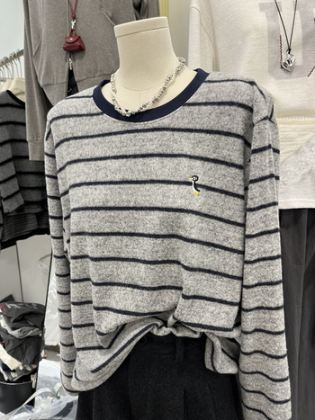 Majica s prugama, dugi rukavi, okrugli izrez, česan materijal, slobodan kroj