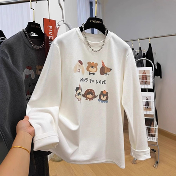Ženski T-shirt s mekanim unutarnjim dijelom, okrugli izrez, dugi rukavi, široki kroj, anime karikatura uzorak