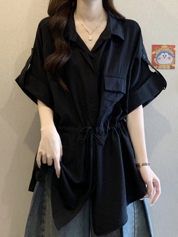 Plus-Size γυναικείο τοπ εργασίας με Henley γιακά, κοντά μανίκια, κορδόνια στη μέση, μεσαίου μήκους