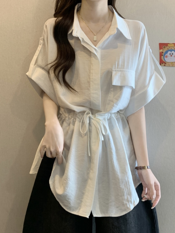 Plus-Size γυναικείο τοπ εργασίας με Henley γιακά, κοντά μανίκια, κορδόνια στη μέση, μεσαίου μήκους