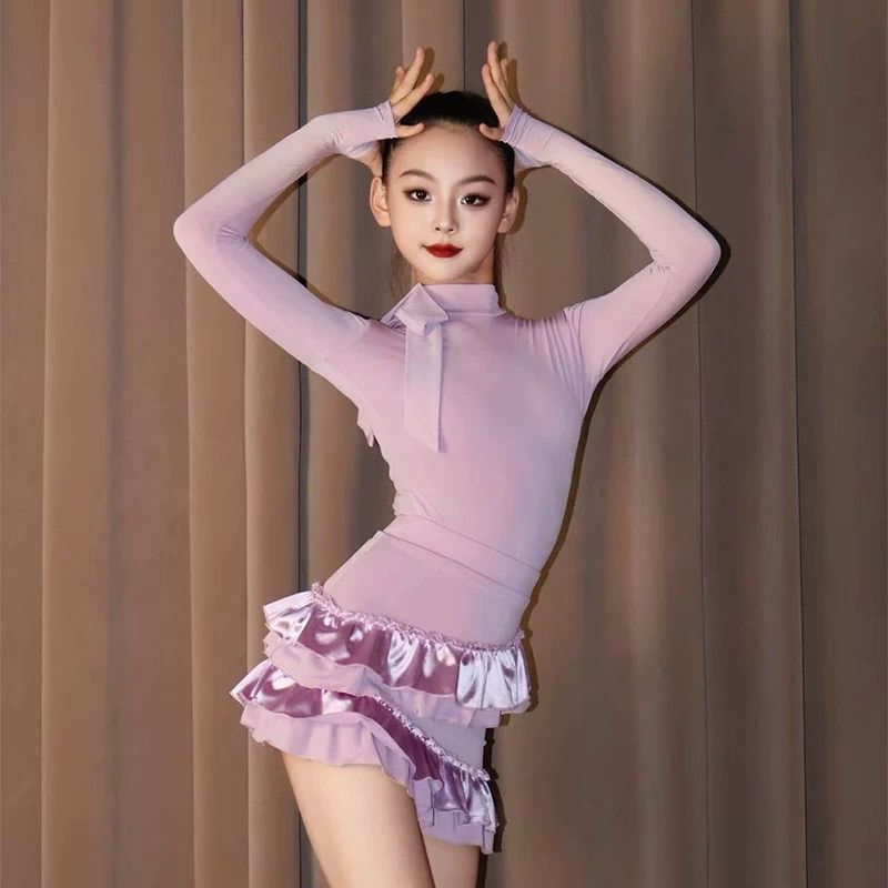 Set latino plesnog kostima za djevojčice za vježbu i nastup, Tr tkanina, glavni sastav Spandex ≤30%, drugi sastav ≤30%, kineski stil, književni retro stil.