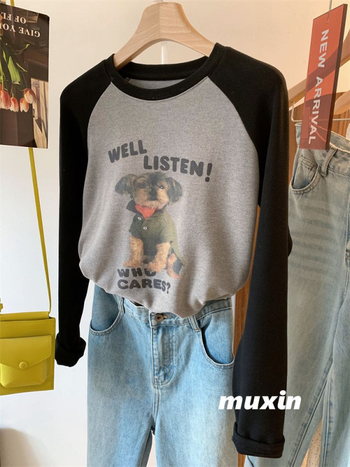 Derong baršunasti T-shirt s raglan rukavima, otisak šteneta, mekan i udoban zimi, casual korejski stil