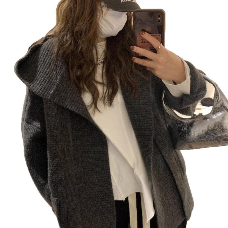 Oversize pletený kardigán s kapucňou a vreckami, asymetrický strih, zmes Ice Silk a polyesteru