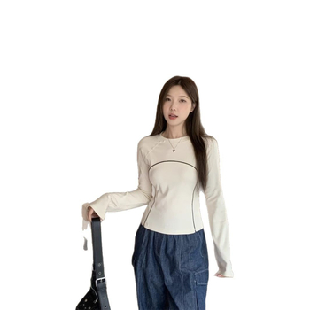 Ženski slim-fit majica s dugim rukavima, okrugli izrez, poliester 70-80%