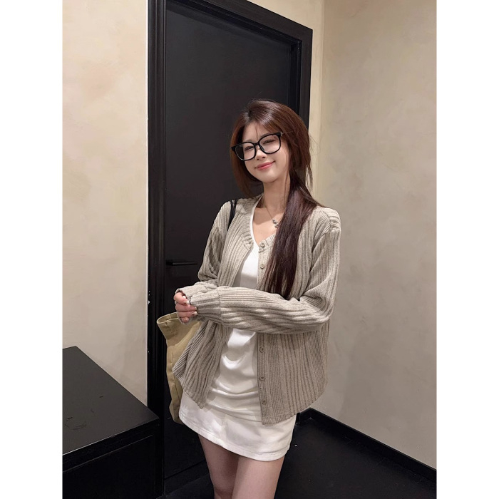 Kardigan jakna u korejskom stilu | oversize, viskozni materijal, dugi rukavi, V-dekolte, izvezeni detalji