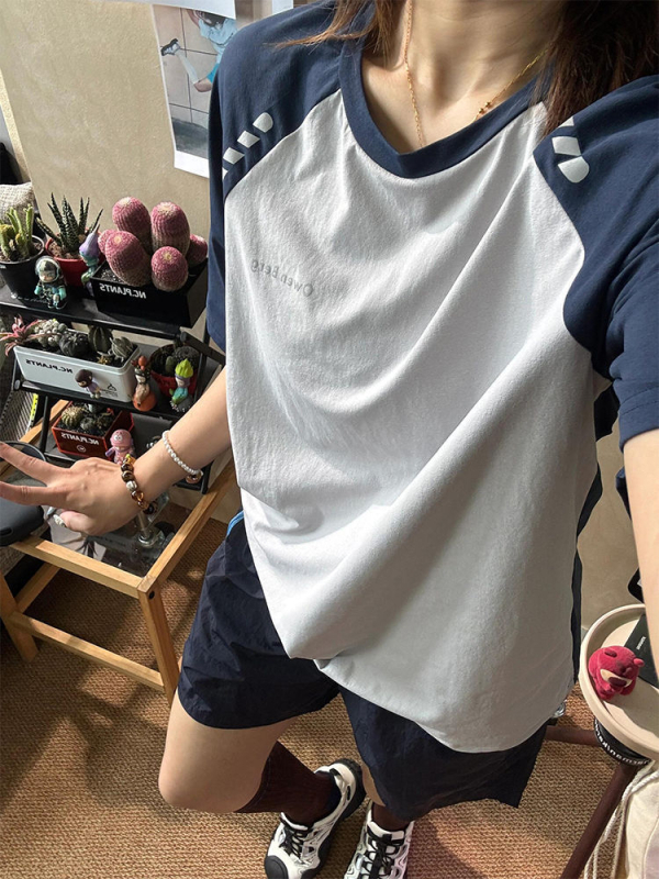 Ženski T-shirt od poliestera, kratkih rukava, okrugli izrez, slobodan kroj, ljeto 2025