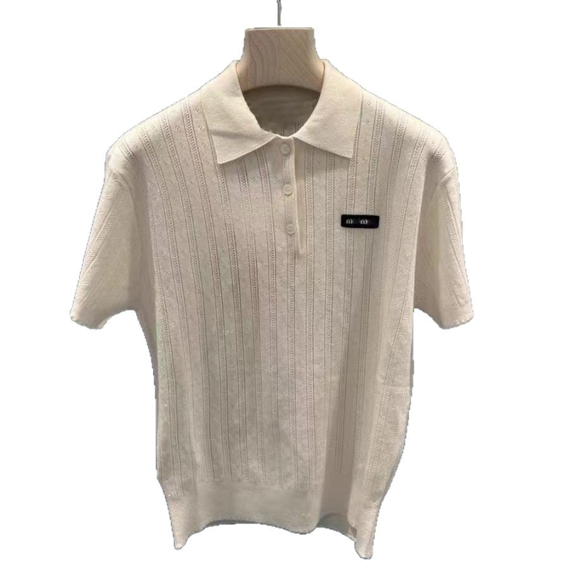 Ženski vuneni polo top s patch logotipom s slovima, kapuljača, rukav 3/4, udoban slobodan kroj