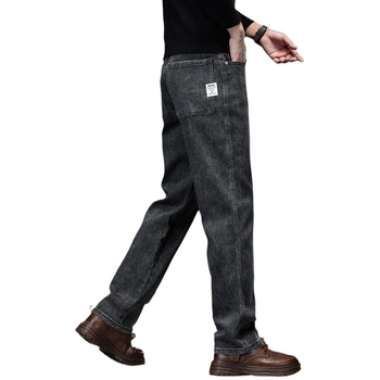 Pánske džínsy s rovnou líniou, stredná výška pásu, denim, mikroelastický, zips, jeseň 2025