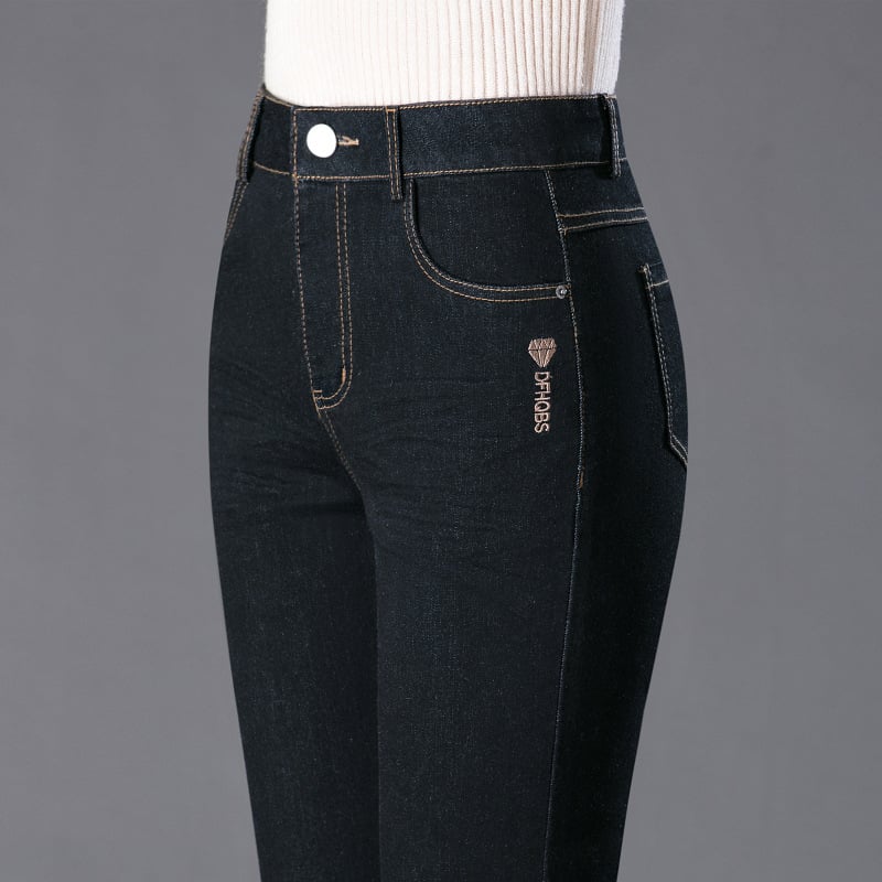 Τζιν από ντένιμ για γυναίκες – ψηλή μέση, ίσια γραμμή, 70–80% βαμβάκι με πολυεστέρα, υψηλή ελαστικότητα, μεσαίου βάρους