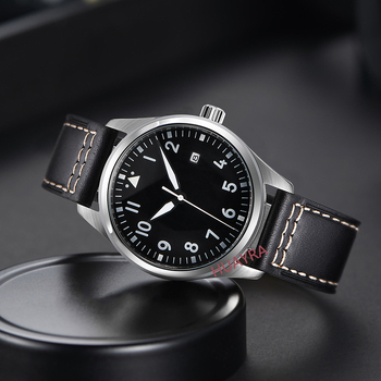 Mechanikus karóra lumineszkáló számlappal, rozsdamentes acél tokkal, bőrszíjjal, 30M vízállósággal