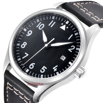 Mechanikus karóra lumineszkáló számlappal, rozsdamentes acél tokkal, bőrszíjjal, 30M vízállósággal