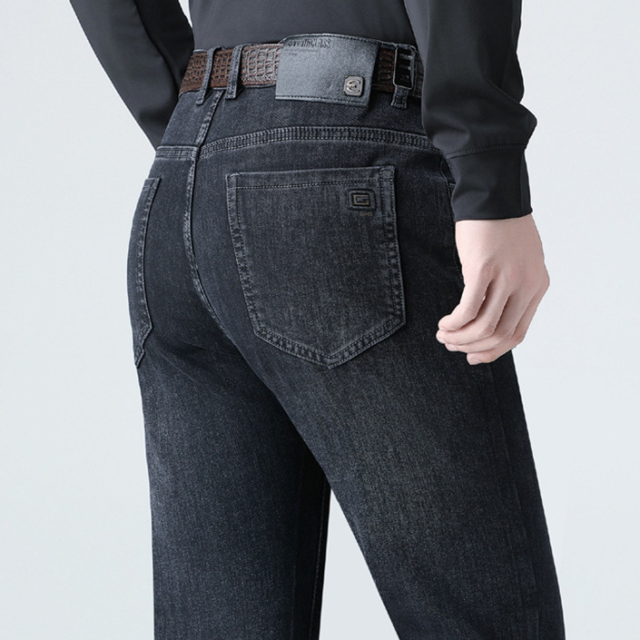 Muške klasične traperice ravnog kroja, visokim strukom, debeli denim, izgrebani efekt, zip