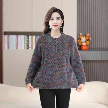 Top tricotat căptușit cu fleece, cu glugă, pentru femei de vârstă mijlocie și în vârstă; croială lejeră; amestec bumbac-poliester (30–50% bumbac, 30–50% poliester); model gradient; mâneci lungi; guler rotund.