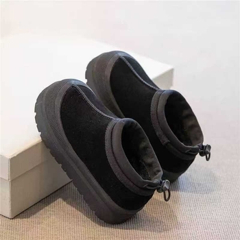 Dječje gležnjače od velura Kandi Cat, zima 2025, podstava od fleecea, protuklizna potplata, za uzrast 1–3, 4–6 i 7–12 godina