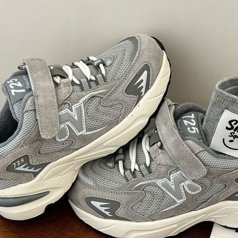 Unisex bērnu ziemas apavi ar nubuk ādas augšu, fleece odere, EVA zole, aizdare ar Velcro; viegli, silti un izturīgi pret nolietojumu