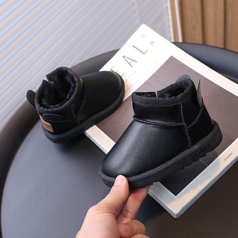 Dječje gležnjače – gornji dio od umjetne kože, potplat od prirodne gume, za dječake 1–3 godine, neutralni stil