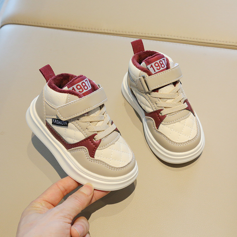 Detské unisex športové tenisky, flísová podšívka, suchý zips Velcro, hrubá gumová podrážka, káro vzor, horná časť z syntetickej kože