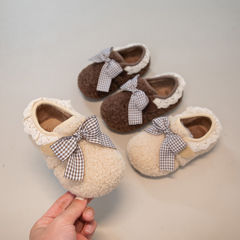 Loafers din pluș pentru copii iarna 2025: unisex, închidere Velcro, construcție groasă, talpă din cauciuc, stil coreean, toc mic, pentru copii 4–12 ani