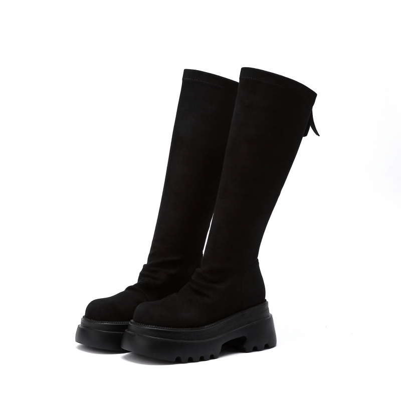 Rytierske čižmy z velúru, vysoký holenný diel, hrubý podpätok nad 8 cm, zapínanie vzadu na zips
