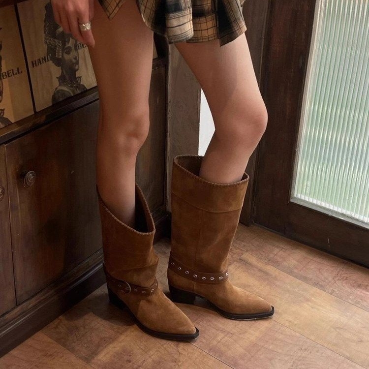 Női rövid csizma velúr felsővel, nyugati cowboy stílus, hegyes orr, vastag sarok