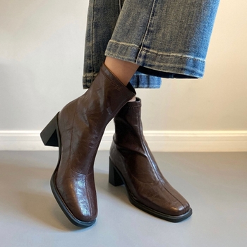 Dámske úzke čižmy z hovädzej kože, štvorcový nos, pevný vysoký podpätok 6–8 cm, zips