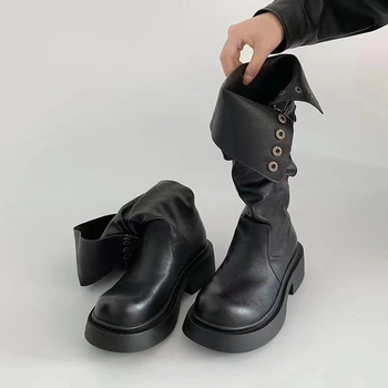 Ženske čizme Martin s PU gornjim dijelom, gumom na đonu, bočni zip, okrugli vrh, kvadratna peta 3–5 cm