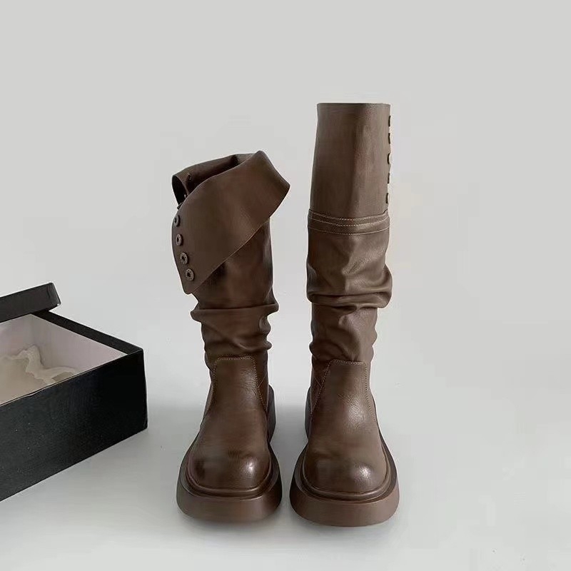 Ženske čizme Martin s PU gornjim dijelom, gumom na đonu, bočni zip, okrugli vrh, kvadratna peta 3–5 cm