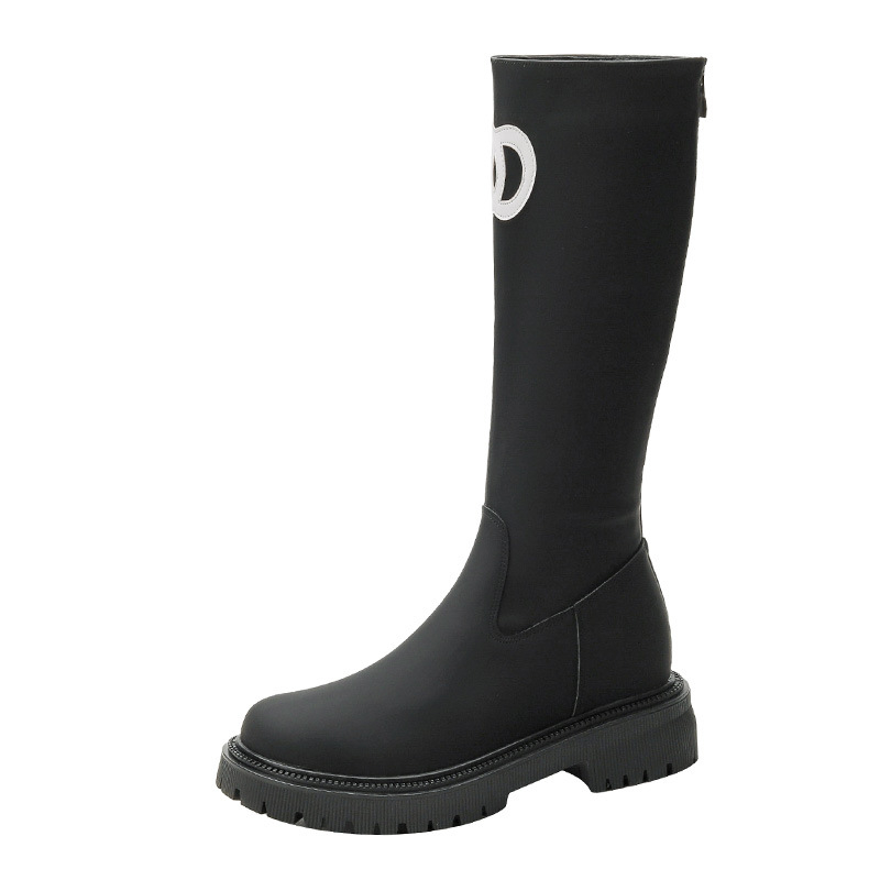 viteške čizme, gornji dio od mikrovlaknatog materijala, gumena potplat, 6–8 cm debeli potpet, stražnji zatvarač, do koljena