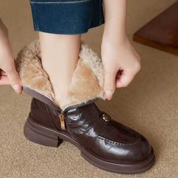 Ženske Martin čizme s fleece podstavom, britkog stila, debeli pet, bočni zatvarač, zimske