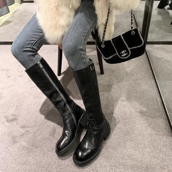 Ženske jahačke čizme, gornji dio od mikrovlakna, okrugli vrh, bočni zatvarač, debeli pet