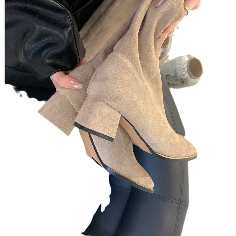 Elastične čizme iznad koljena s nubuk gornjim dijelom, gumom, debelim potpeticama 6-8 cm, korejski stil