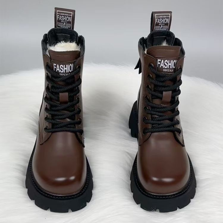 Ženske Martin čizme s flis iznutrom, PU gornji dio, gumeni đon, bočni zatvarač, debeli pet 3–5 cm, zima 2025