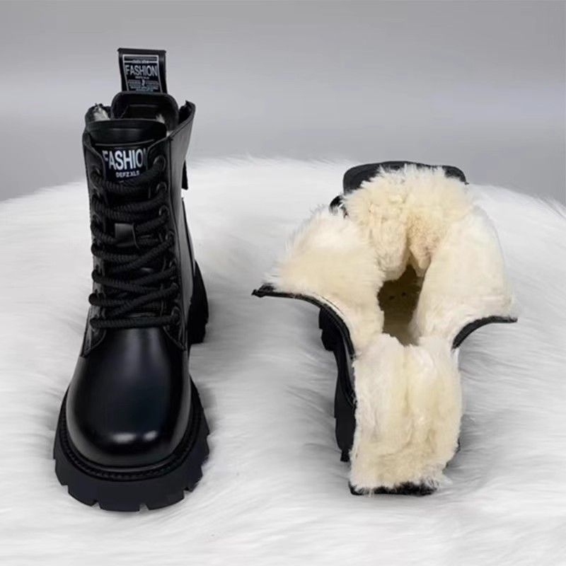 Ženske Martin čizme s flis iznutrom, PU gornji dio, gumeni đon, bočni zatvarač, debeli pet 3–5 cm, zima 2025