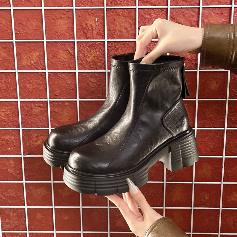 Γυναικείες μποτάκια Μάρτιν – στρογγυλή μύτη, παχύ τακούνι 3–5 cm, πίσω φερμουάρ, PU επάνω μέρος, γνήσια δερμάτινη επένδυση, σόλα από αφρό, βρετανικό στυλ