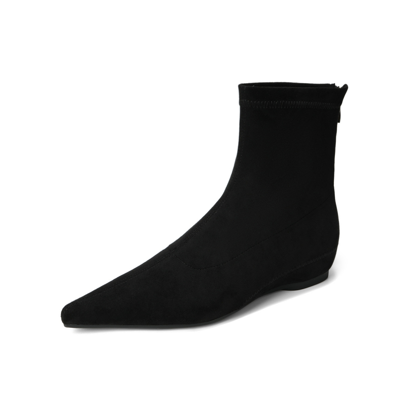 Ženske kratke čizme od velura uskog kroja, oštar vrh, nizak ravni potpetice 1–3 cm, protuklizna gumena potplata, mikrovlaknena podstava