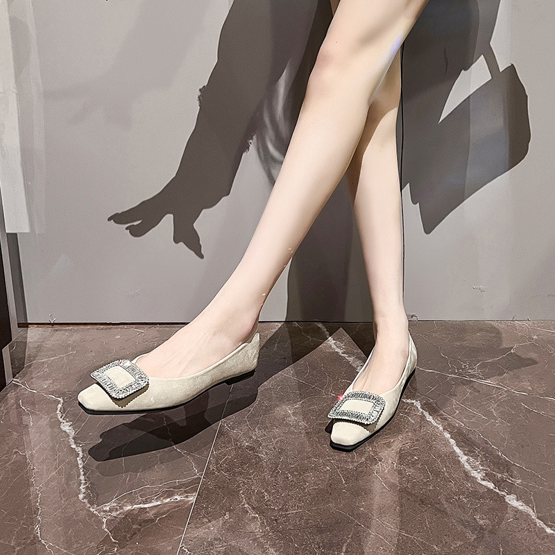 Női lapos cipő - négyszögletes orr, mikroszálas felsőrész, gumitalp, slip-on