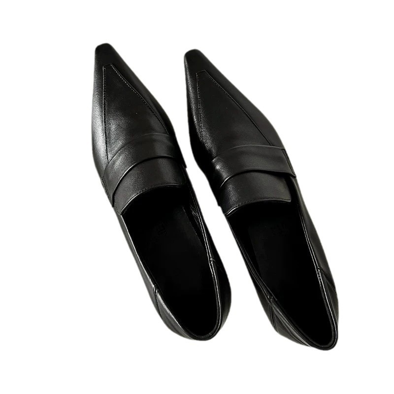 Ženske kožne loaferice s oštrim nosom, dvostruki gornji dio od kože, niski pet do 3 cm, gumena potplat, podstava od svinjske kože