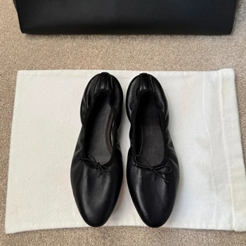 Ženske balerinke, zaobljeni vrh, mikrovlakna gornja strana i podstava, niski plosnati potpetica, slip-on